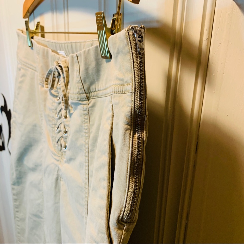 Gap wide leg crop khaki lace-up fly gaucho 14 - Picture 4 of 6